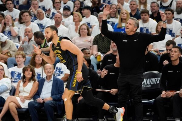 Warriors Sideline Curry for at least a week with tension in the hamstrings, putting the rest of the flow series