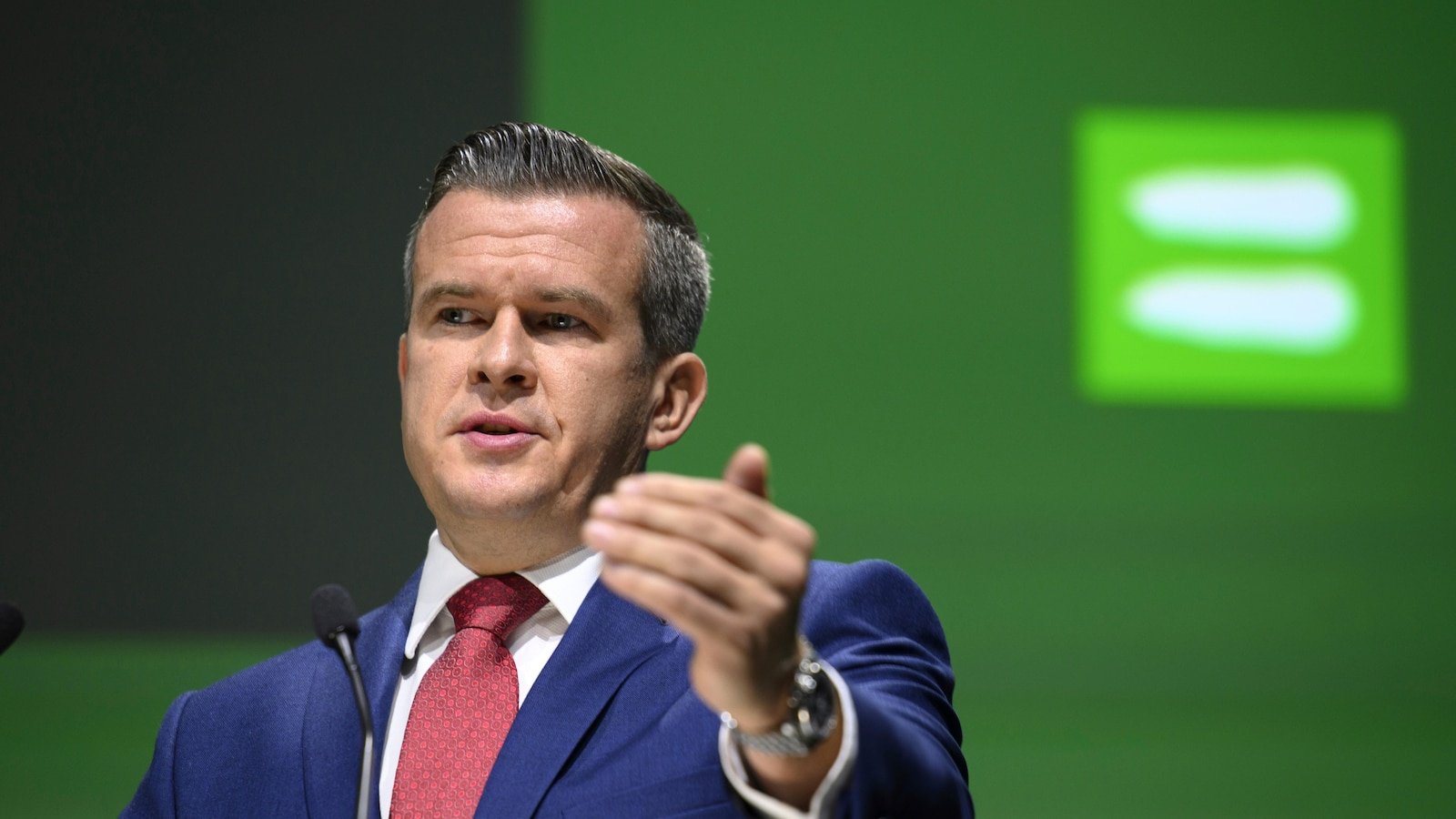 World Drug Fight Leaders obtain the third unprecedented quarter in movement critics call ultimate bait and change