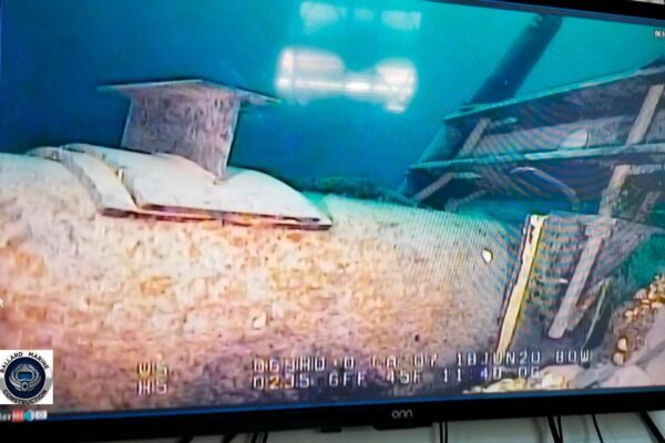 Army body analysis finds that the pipeline of the great lakes would have radical environmental impacts