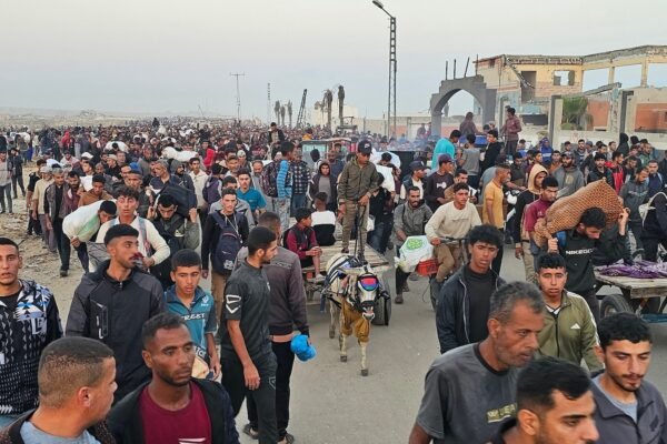 At least 31 killed by Israeli shots near Gaza's help site, says the Ministry of Health