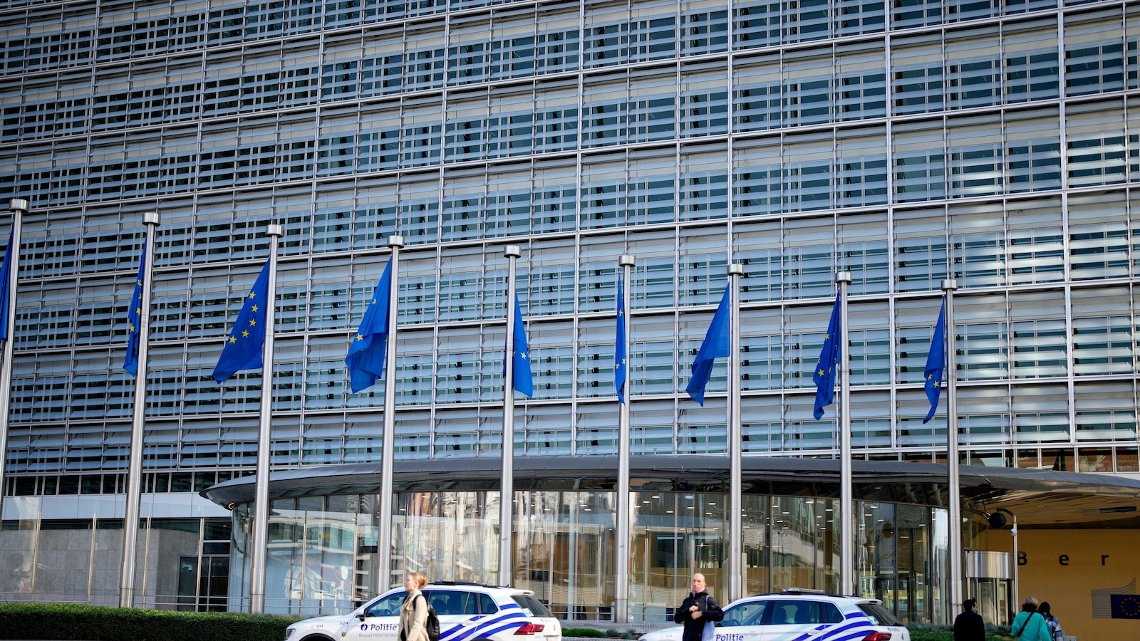 EU preparing 'countermeasted' if the tariffs deal with us collapse